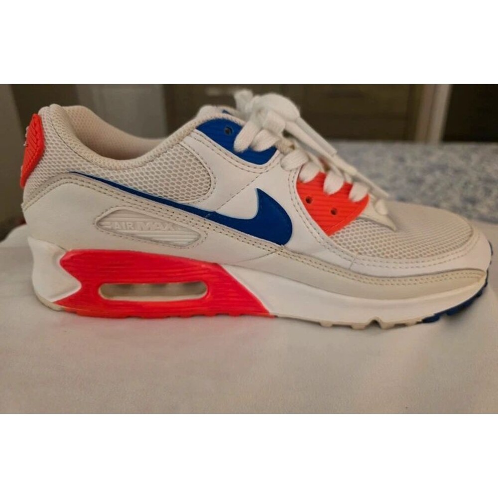 Nike Air Max 90 White Blue Red – Size US 9 – Excellent Condition – 